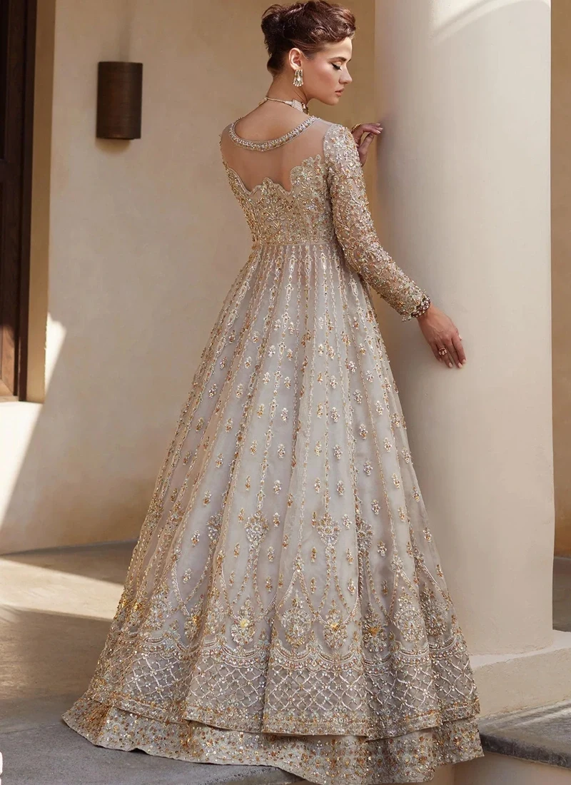 Kanwal Malik Ivory Gown (Inspired Version) Video